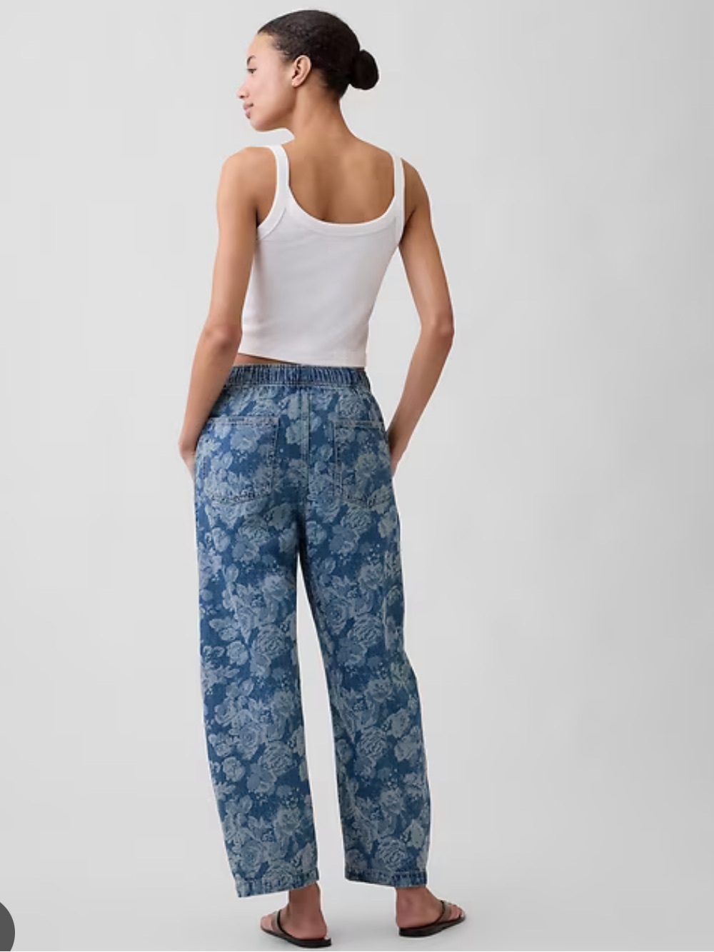 NWT! Gap Mid Rise SuperSoft Pull-On Barrel Jeans